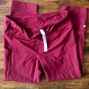 Lululemon pace rival crop